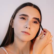 Learn more about eyeshadow and primer. Soap Brows Were A Big Makeup Trend On Tiktok In 2020 Popsugar Beauty