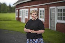 Annika virpi irene saarikko (born 10 november 1983 in oripää, finland) is a finnish politician and minister. Keskustan Tahti Tallainen On Uusi Puheenjohtaja Annika Saarikko Politiikka Hs Fi