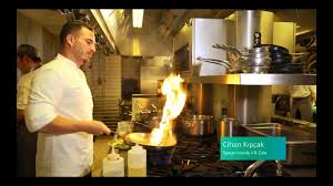Bölüm ekstra videoları yayında hemen izle! Unlu Seflerden Gastronomi Ogrencilerine Nasihatler