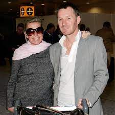 We would like to show you a description here but the site won't allow us. Katie Hopkins I Don T Apologise For Stealing My Husband Mark From His Wife Closer