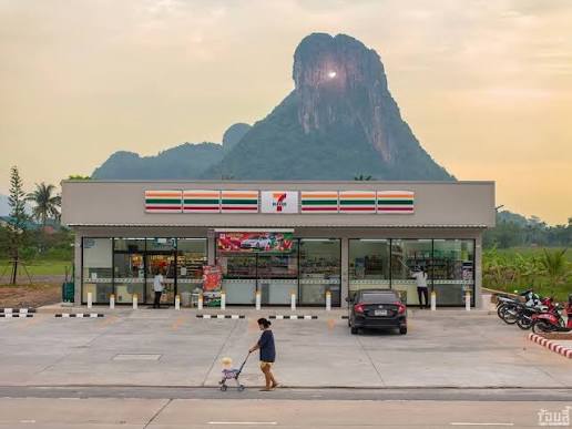 The exact 7-Eleven and Khao Ok Thalu “Fuji Lawson” angle