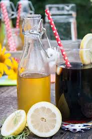 Aufgrund des intensiven geruchs sehr sparsam verwenden. Rezept Cola Selber Machen Mit Colakraut Sirup