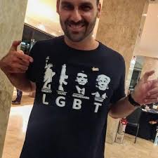 Mais de 3.481 fora bolsonaro: Eduardo Bolsonaro Veste Camiseta Com Armas E Trump Em Nova Sigla Lgbt Noticias Bol