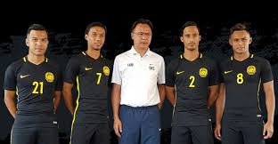 Gambar rekaan dan harga jersi baru kedah 2021 berikut dikongsikan maklumat berkaitan gambar rekaan dan harga jersi baru kedah 2021: Senarai 23 Pemain Skuad Harimau Malaysia Untuk Kem Latihan Pusat Mac 2017 Fam