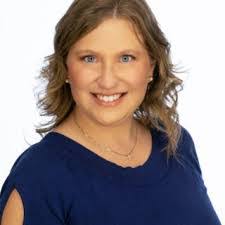 Kim Kissinger's Instagram, Twitter & Facebook