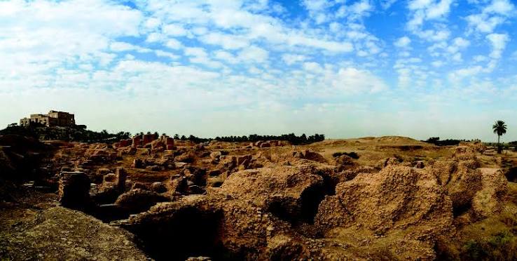 Features - The Last King of Babylon - Archaeology Magazine - March/April  2022