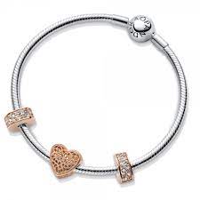 Ebay verkaufe pandora armband mit zwei stoppern und 13 anhängern. Pandora Ewige Liebe Armband Set B800749 Charms Pandora Rose Orotiamo Orotiamo Schmuck Und Uhrmacherkunst