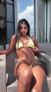 Heart to this publication if you like to sunbathe just like me☀️😉