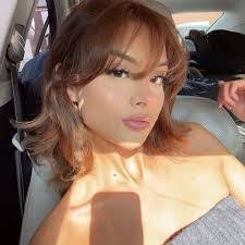 Amber Tellez's Instagram, Twitter & Facebook