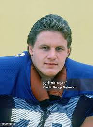 420 Bill Pitt Photos & High Res Pictures