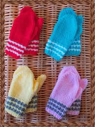 Quick & easy mittens free knitting patterns: Marianna S Lazy Daisy Days Toddler Mittens