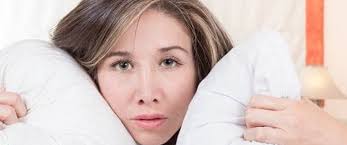 أهم النصائح لاختيار الوسادة الأمثل للنوم ويب طب