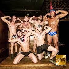 Gay bars with gogo dancers