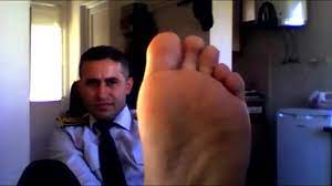 Straight Turkish Security Guard's Soles - ThisVid.com