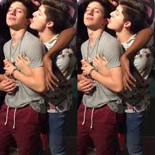 Maybe you would like to learn more about one of these? 1 251 Likes 13 Comments Drey Ondreazlx On Instagram I Want Ondre And Tony To Make A New Vlog Again Asjdkl Ondr Brother Pictures Tony Ideal Boyfriend