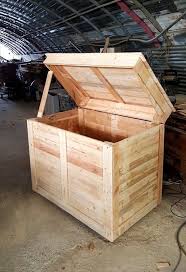 Diy Large Pallet Storage Chest Or Box Pallet Furniture Diy Diy Pallet Furniture Pallet Storage Diy Wood Projects Furniture