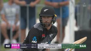 New zealand's devon conway, who was born in south africa, acknowledges the applause at lord's for his century on the first day of play against england. Red Hot Black Cap Devon Conway Rockets Up Icc S T20 Batting Ranks 1 News Tvnz