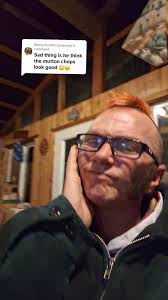 Engaging Responses to Audience Requests in Content Creation