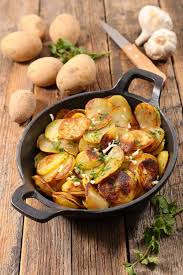 Pommes Sautu00e9es Sarladaises Recette Recettes De Cuisine Plat Sans Viande Et Cuisines Du Sud
