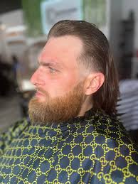 Step Into The New Year Upgraded! Come visit me at @keystonewellnessstudio  221 Prescott St Kemptville For a new look! #freshfadesonly  loukutz33.booksy.com/a/