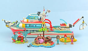 review: 41381 rescue mission boat