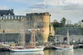 Share to facebook share to twitter share to linkedin share to copy link. Viel Regen Und Keine Altstadt Warum Sollte Man Brest Besuchen