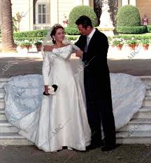 Ayer el sitema español nos decepcionó a todos los españoles, dejando en libertad a dos granes corruptos. Boda De La Infanta Cristina E Inaki Urdangarin En La Imagen Inaki Urdangarin Archivo Abc