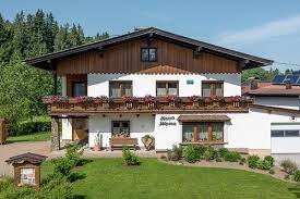 Wohlfühlen ist, wenn man im urlaubsort. Haus Alpina Ferienwohnung Zimmer Ellmau Wilder Kaiser Privatvermieter Osterreich