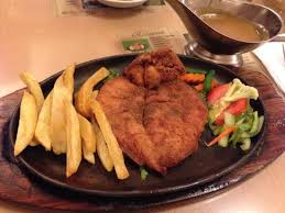 Belanja online naget stik ayam terbaik, terlengkap & harga termurah di lazada indonesia | bisa cod ✓ gratis ongkir ✓ voucher diskon. Steak Ayam Picture Of Tip Top Restaurant Medan Tripadvisor