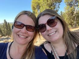 Diane Bongiovanni's Instagram, Twitter & Facebook