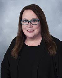 Lesley Vogt's Instagram, Twitter & Facebook