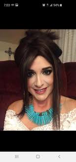 Angelica Farfan (Santmaria is her married name) graduated from Jefferson  Davis in 1980 moved to Guanajuato Mexico where she attended university of  Guanajuato and received her teachers degree, she had retired from