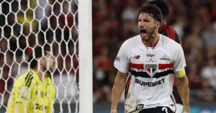 S&atilde;o Paulo anuncia a renova&ccedil;&atilde;o de contrato de Calleri