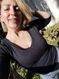 Siempre sale el sol ❤️ Me quedé un ratito al solo Sin pensar en nada ❤️  Buen jueves mi gente bella Se los quiere ❤️