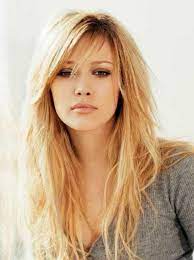 Sac Modelleri 2020 Yan Kahkullu Sac Kesimi Ince Telli Saclar Icin Kiyafet Kombinleri Haircuts For Long Hair With Bangs Haircuts For Long Hair With Layers Long Layered Hair