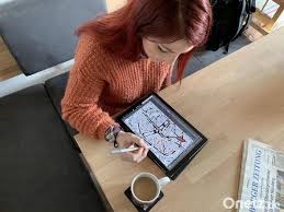 Wimmelbilder, teeming pictures, hidden objects, suchbilder vom illustrator marian meine heimatstadt ist immer wieder ein schönes motiv für comics und wimmelbilder aus meiner feder. Zeitung Und Onetz Mit Amberg Wimmelbild Zum Ausmalen Onetz