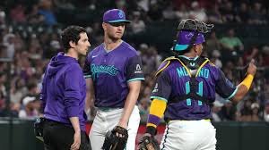 Michael Soroka leaves the game with left quad injury