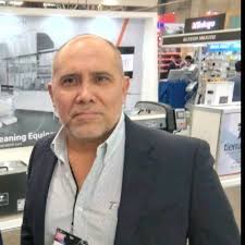 La constante comunicación con nuestros clientes les brinda confianza para  el servicio postventa.