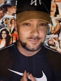 PRETTY WOMAN #wegrowtogether #group7 #lipsync #dannysmasksinging #fyp