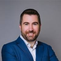 Robert Whiffen's Instagram, Twitter & Facebook