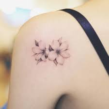 Plumeria Tattoo On The Left Shoulder Tattoos Flower Tattoo Shoulder Hibiscus Tattoo
