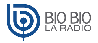 This radio is located in santiago. Frecuencias