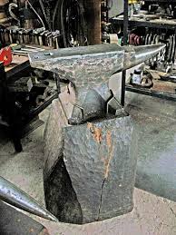 The rest of the anvil seems fine. 163 Lb Henry Wright English Anvil He Was Related To Peter Wright Blacksmith Tools Blacksmithing Outdoor Decor
