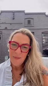 @persimmonhollow is rocking the alley…. #mspreppypantsconsignment #deland  #gucci