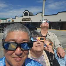 Eclipsing @ the pub! 😎