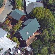 Steve Perry S House Google Maps The Singer And Songwriter Best Known As The Lead Vocalist Of The Rock Band Journey Steve Perry Journey Steve Perry Perry