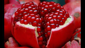 Then how many seeds are in a typical pomegranate? Are Pomegranates Healthy Here S Everything You Need To Know Farmers Almanac