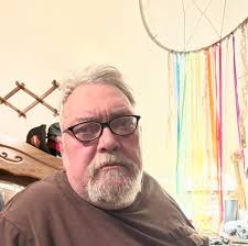 Why does my Kawasaki FT 730 V engine not restart when warmed up?