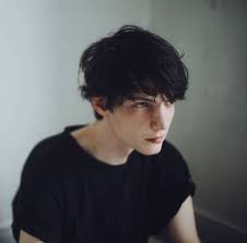 See more posts like this on tumblr. Image Result For Boy With Messy Black Hair Black Hair Aesthetic Black Hair Boy Guys With Black Hair