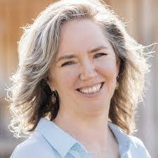 Jessie Sutherland's Instagram, Twitter & Facebook